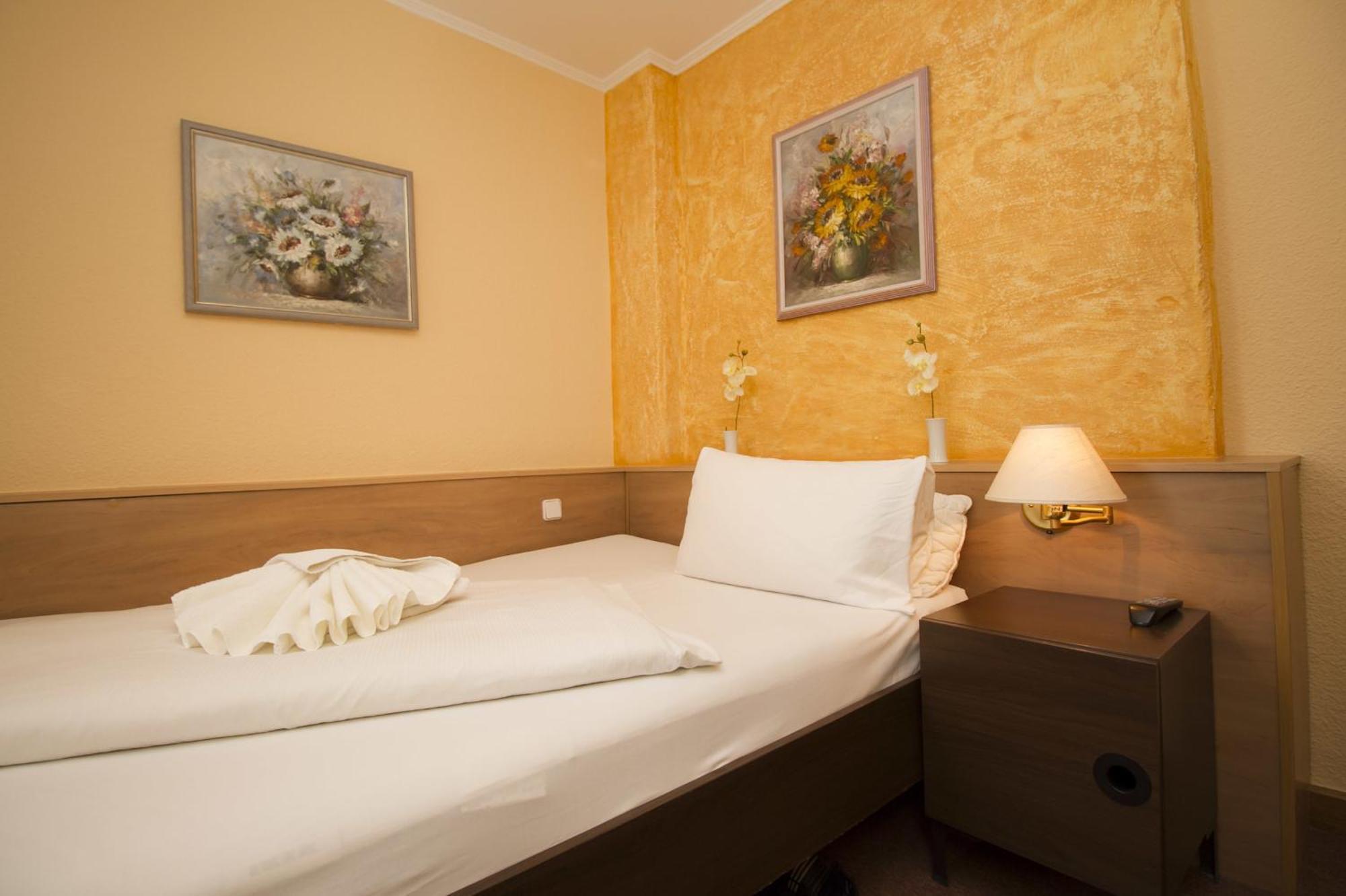 Single Room,1219230280:JPEG